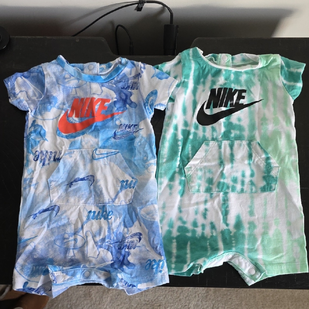 Nike Baby Bodysuit Set - 3-6 Month, EUC.